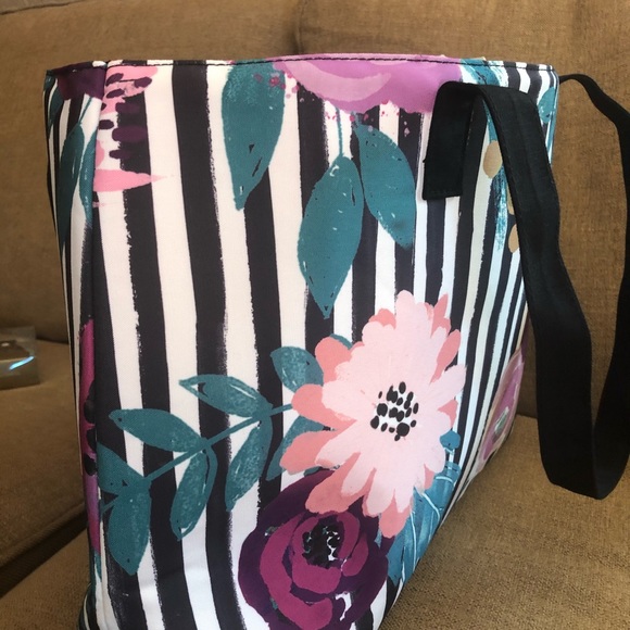 the paper studio Handbags - NWT Floral Storage Tote Bag